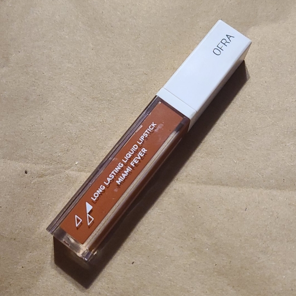 Liquid lipstick (open to offers) - Picture 2 of 4